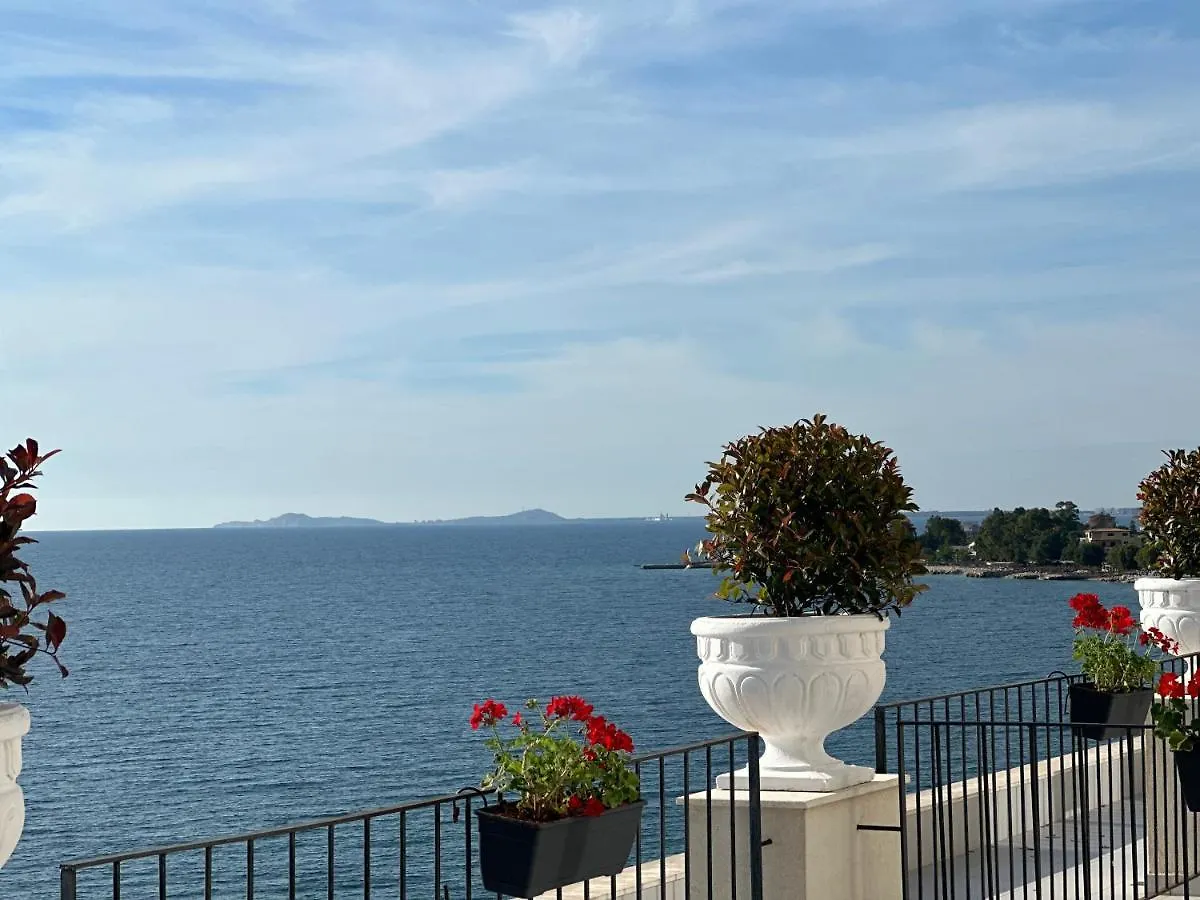 Swiss Rivage Hotel Radhime 4*,  Albania