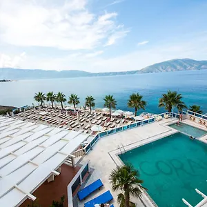 Coral & Hotel